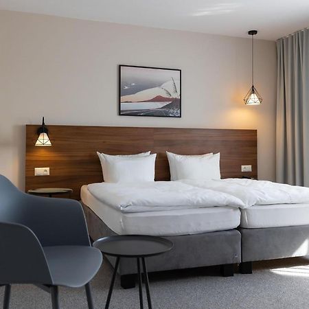 Hotel Santin Bełchatów Esterno foto