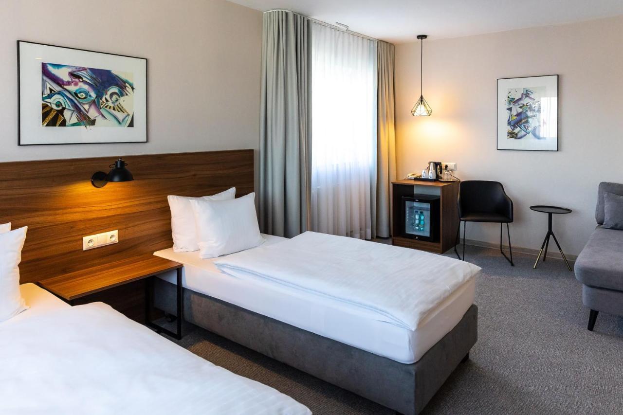 Hotel Santin Bełchatów Esterno foto