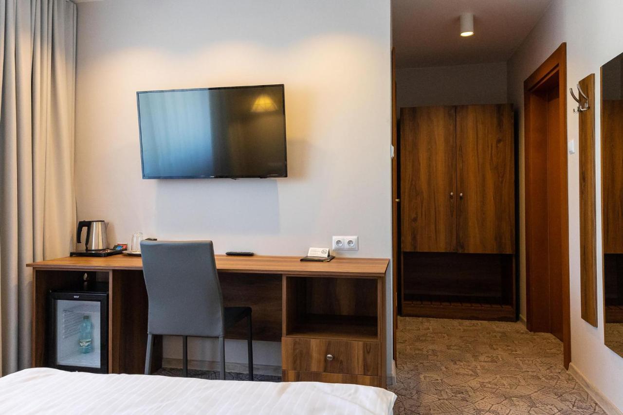 Hotel Santin Bełchatów Esterno foto