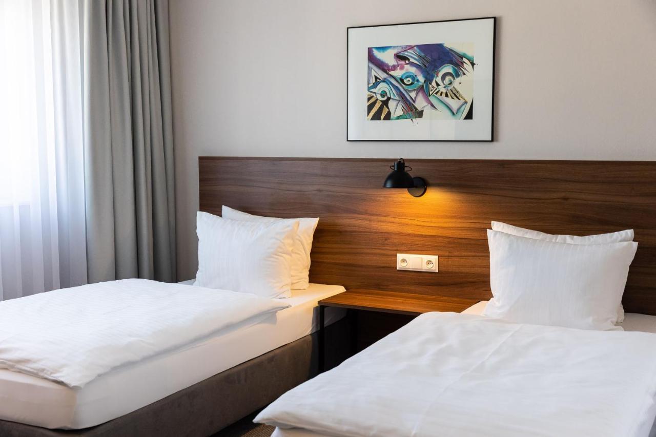 Hotel Santin Bełchatów Esterno foto