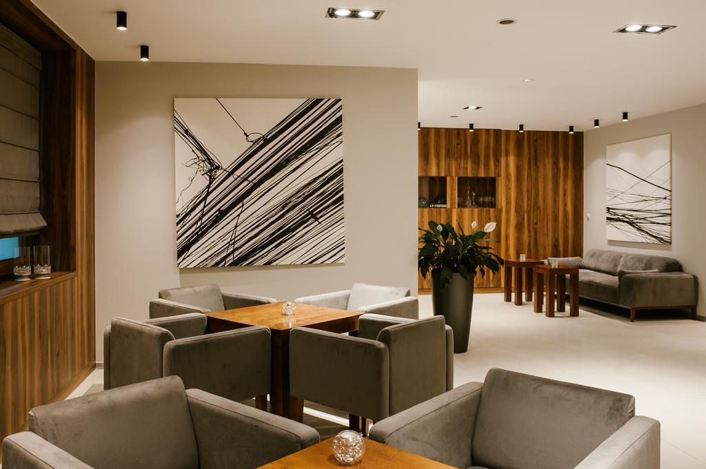 Hotel Santin Bełchatów Esterno foto